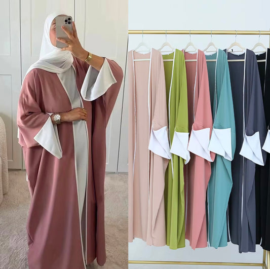 Abaya ouverte